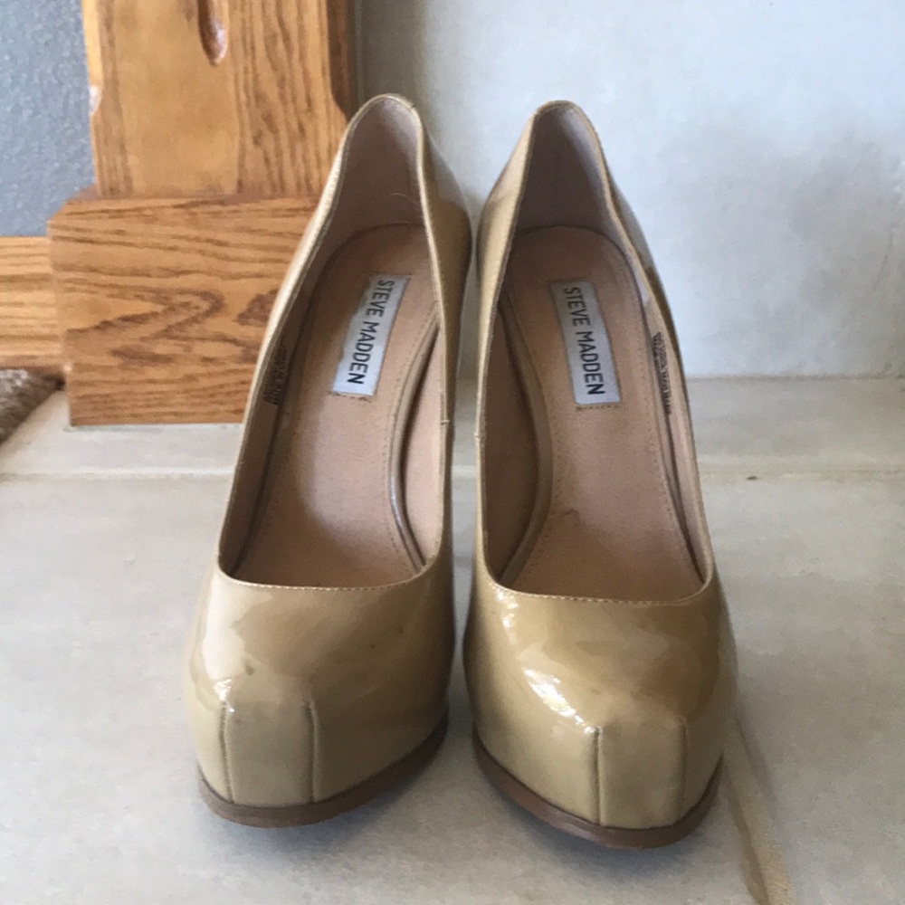 Steve Madden Patent Leather Pumps